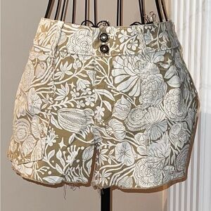 Floral Tan Women's Shorts
